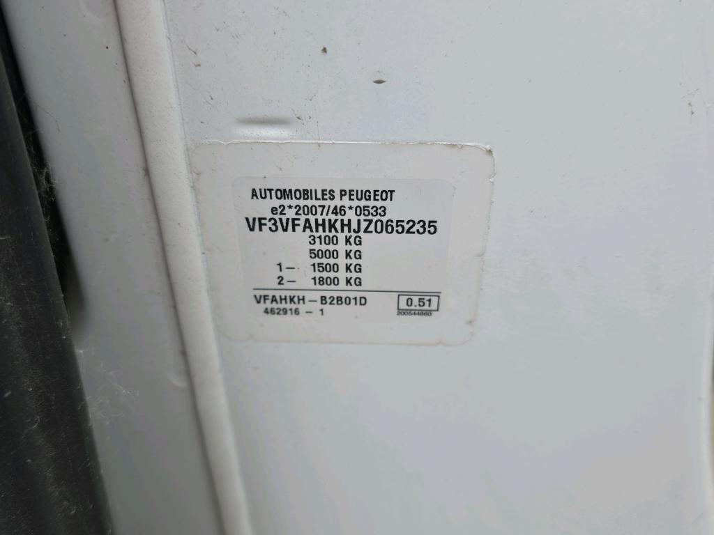 Peugeot EXPERT FGN TOLE STANDARD 2.0  BLUEHDI 120 S&S BVM6 PREMIUM 2018