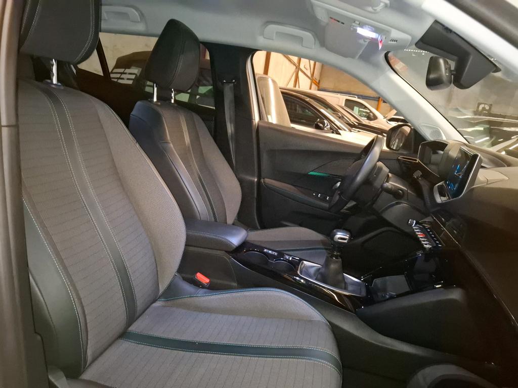 Peugeot 2008 PureTech 130 S&S BVM6 Allure Pack 2021