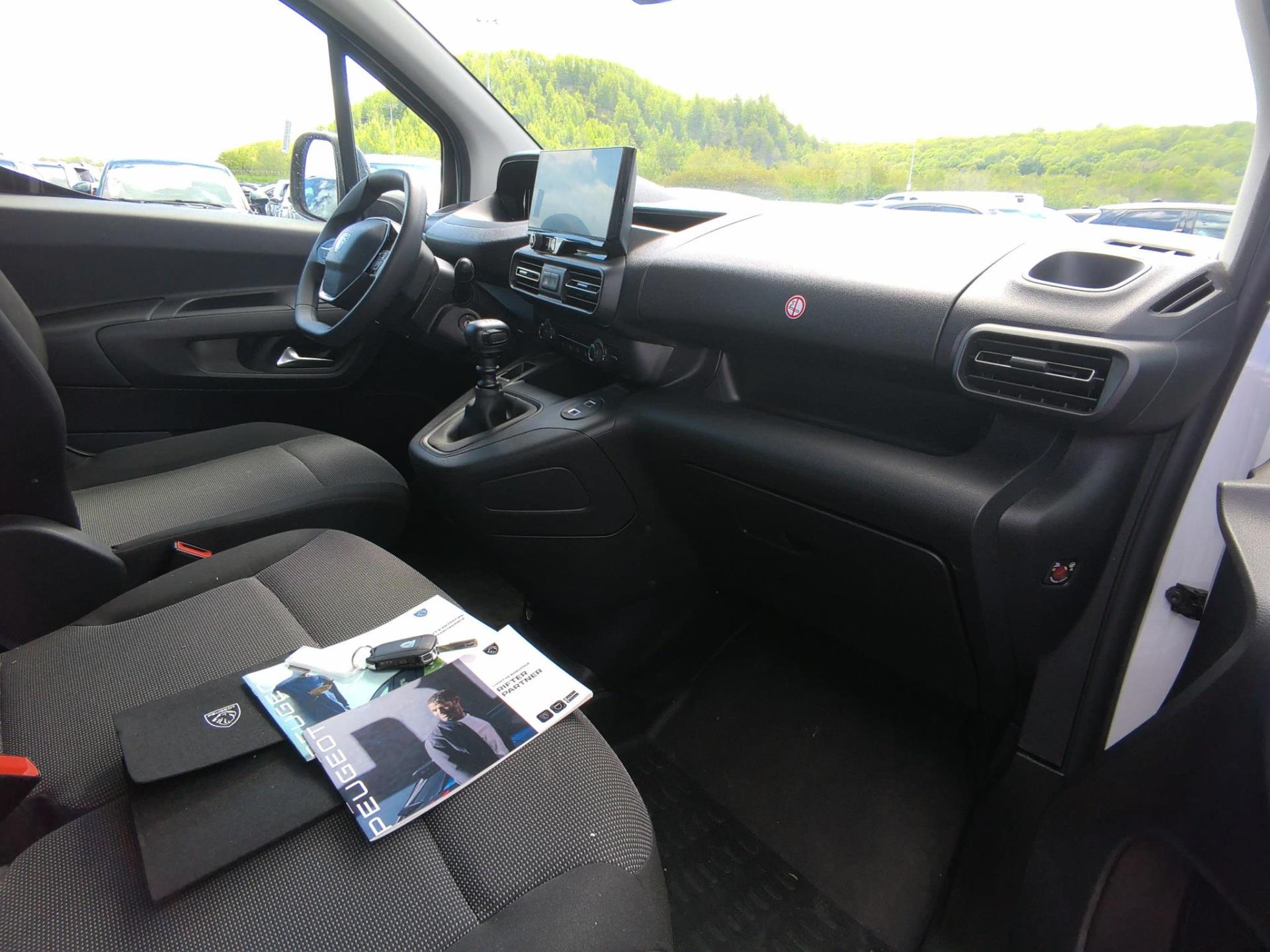 Peugeot PARTNER FOURGON M 1000 KG BLUEHDI 100 S&S BVM6  2024