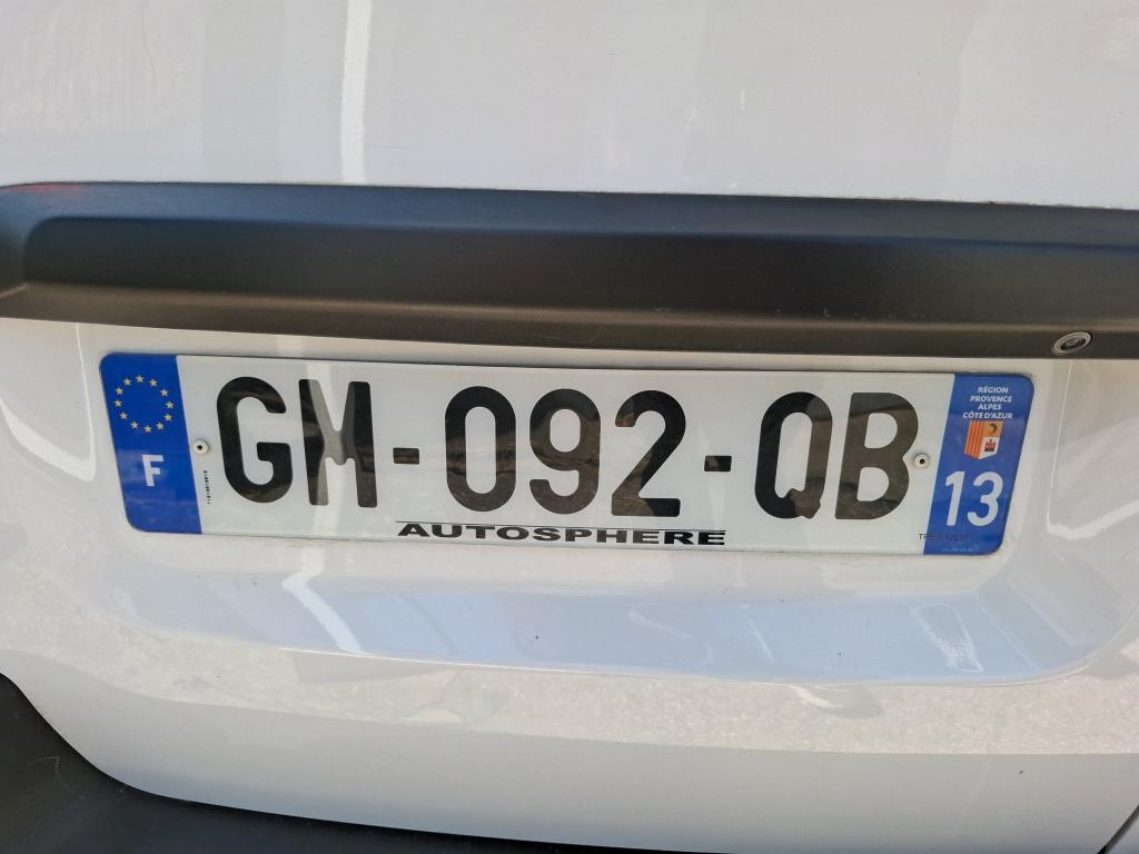 Peugeot EXPERT FGN TOLE STANDARD BLUEHDI 145 S&S EAT8 ASPHALT 2023