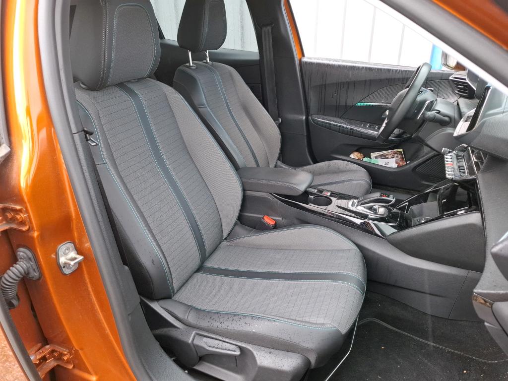 Peugeot 2008 PureTech 130 S&S EAT8 Allure Pack 2022