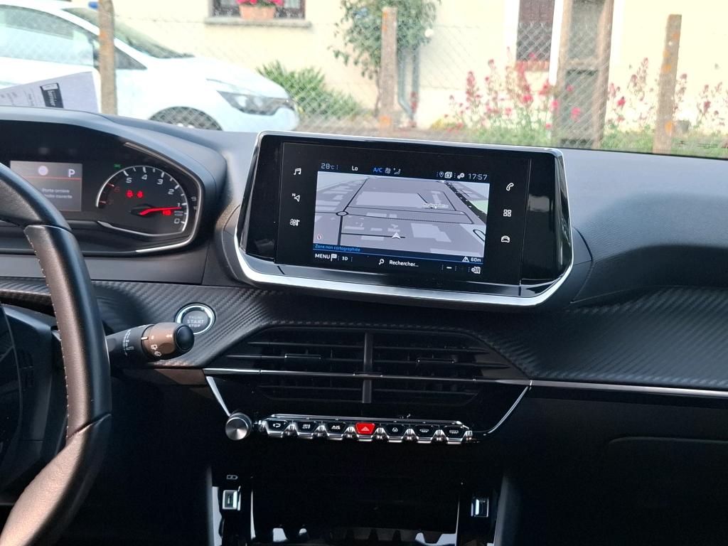 Peugeot 2008 BlueHDi 130 S&S EAT8 Allure 2021