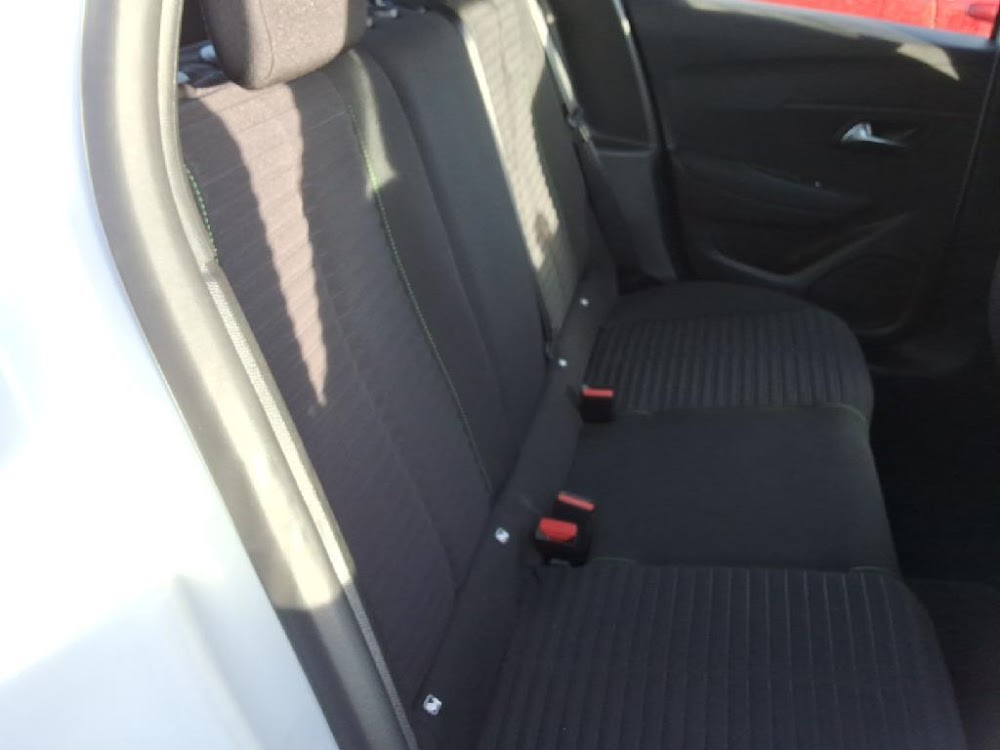 Foto Peugeot 208 15
