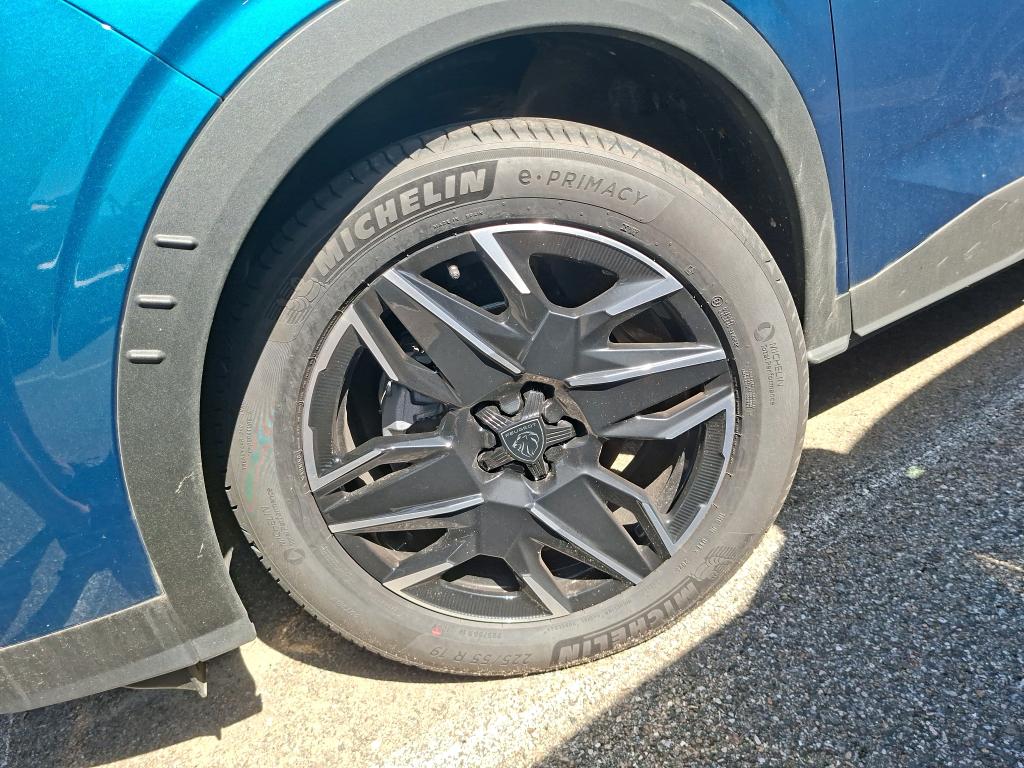 Peugeot 3008 Hybrid 145 e-DCS6 Allure 2025