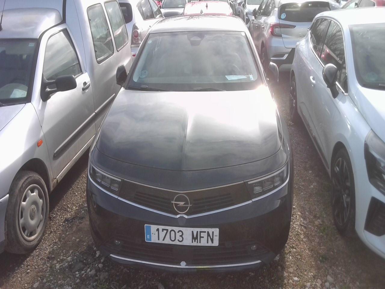 Opel Astra Nuevo Astra 5P Edition 1.2T XHT MT6 S/S 130 HP (96kW)