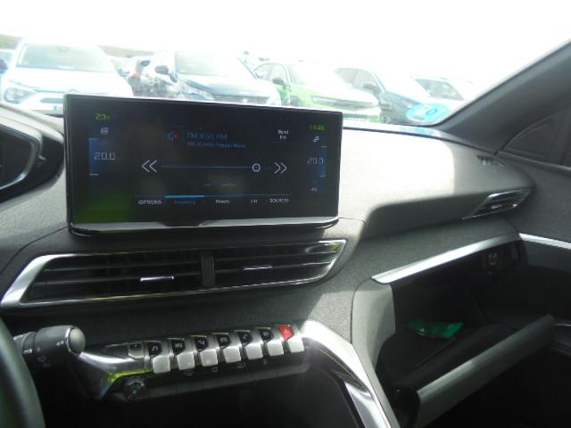 Foto Peugeot 3008 Hybrid 10