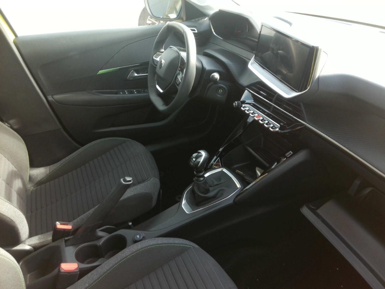 Foto Peugeot 208 8
