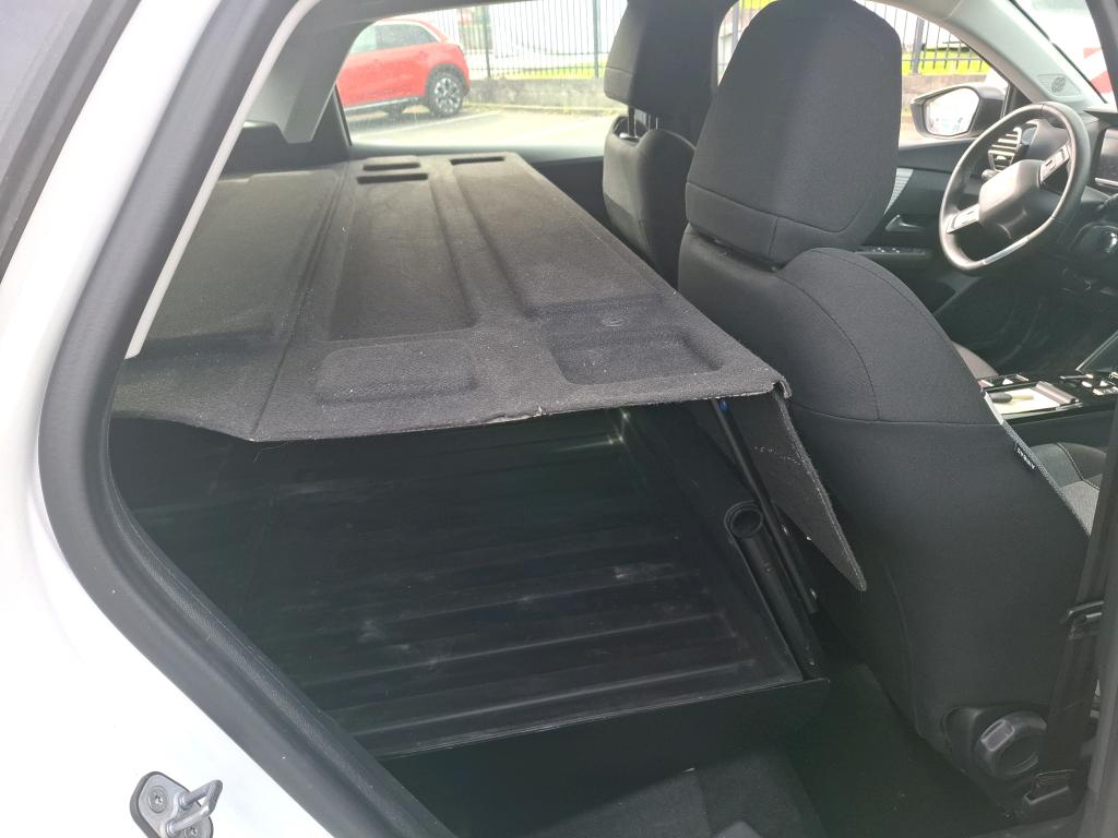 Citroen C4 SOCIETE BLUEHDI 130 S&S EAT8 FEEL NAV BUSINESS R 2022