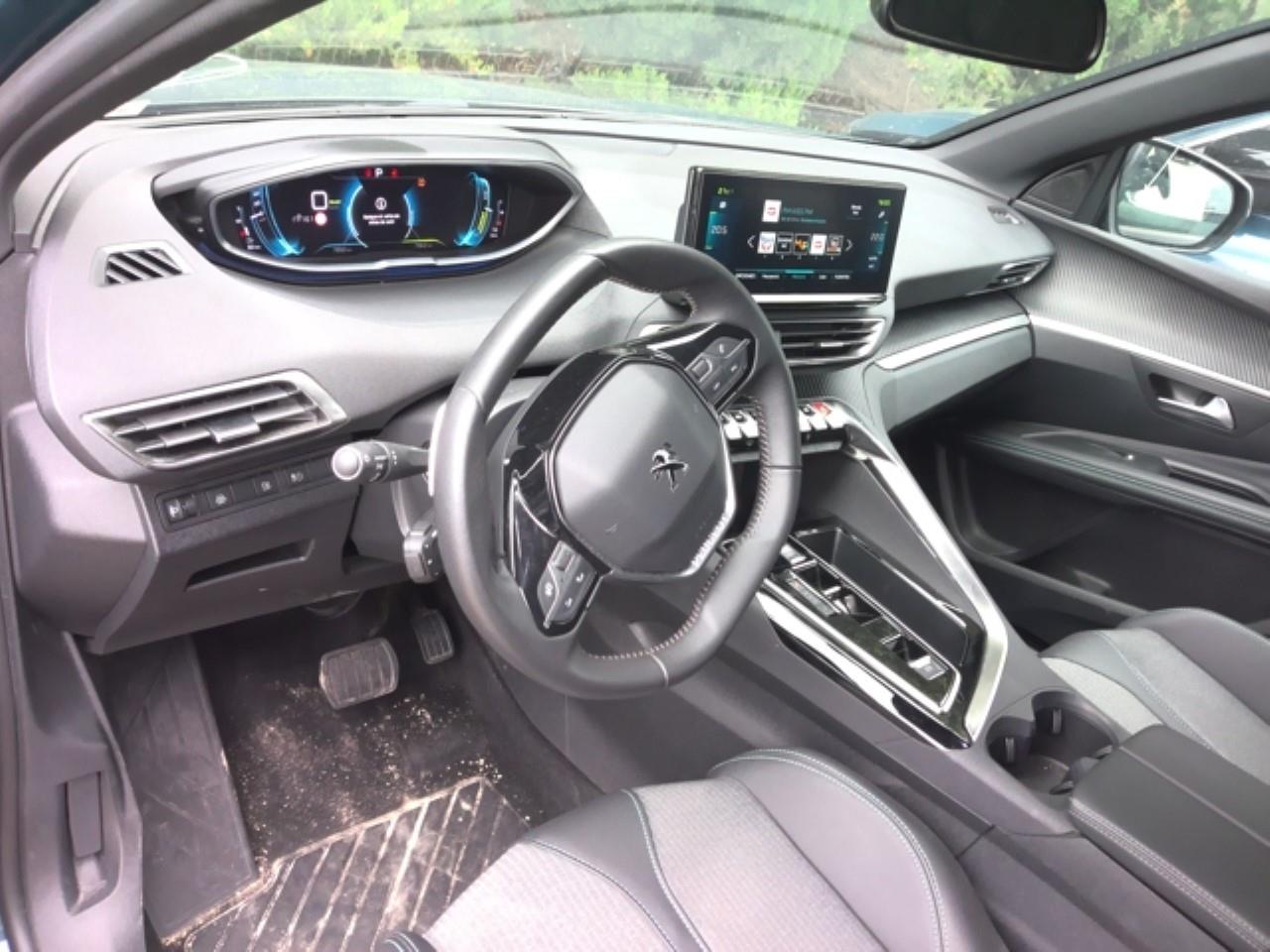 Foto Peugeot 3008 Plug-in Hybrid 3