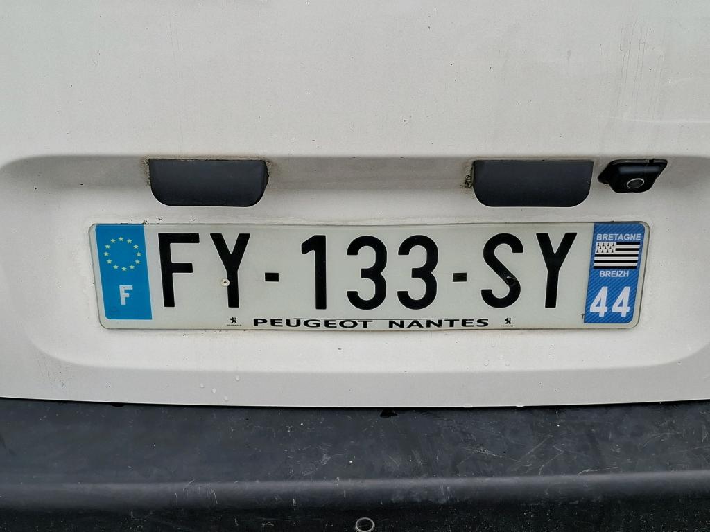 Peugeot PARTNER FOURGON STANDARD 650 KG BLUEHDI 100 S&S BVM5 PREMIUM 2021