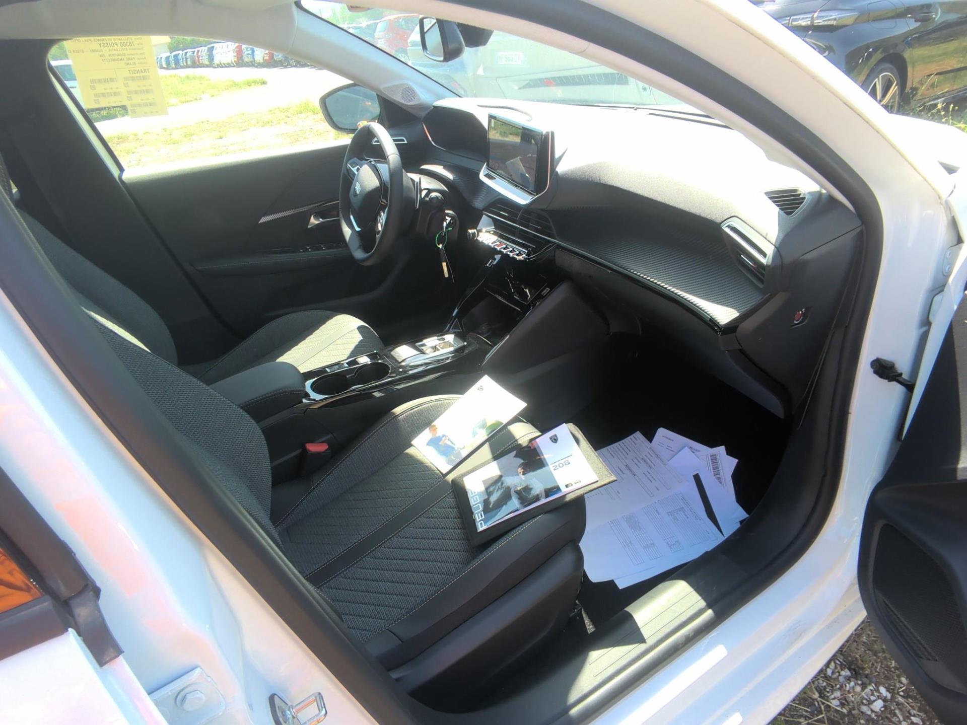 Peugeot 208 Hybrid 110 ch e-DCS6 Allure 2025