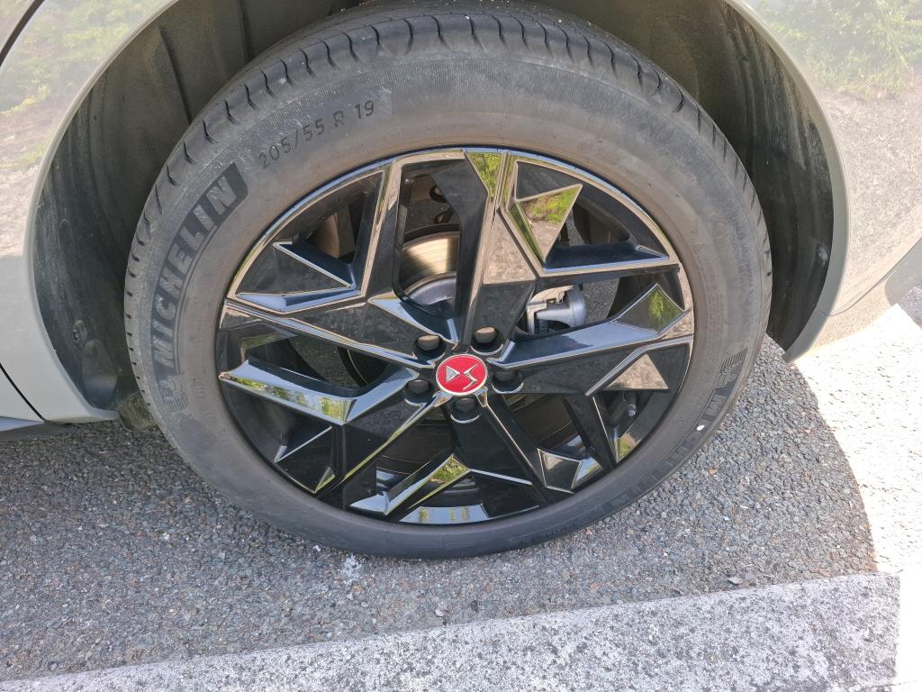 DS DS 4 BlueHDi 130 EAT8 Performance Line+ 2022