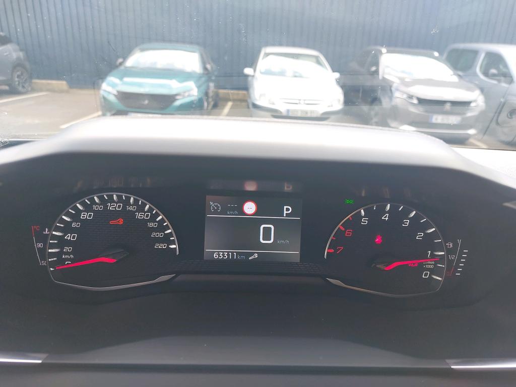 Peugeot 2008 BlueHDi 130 S&S EAT8 Allure 2021