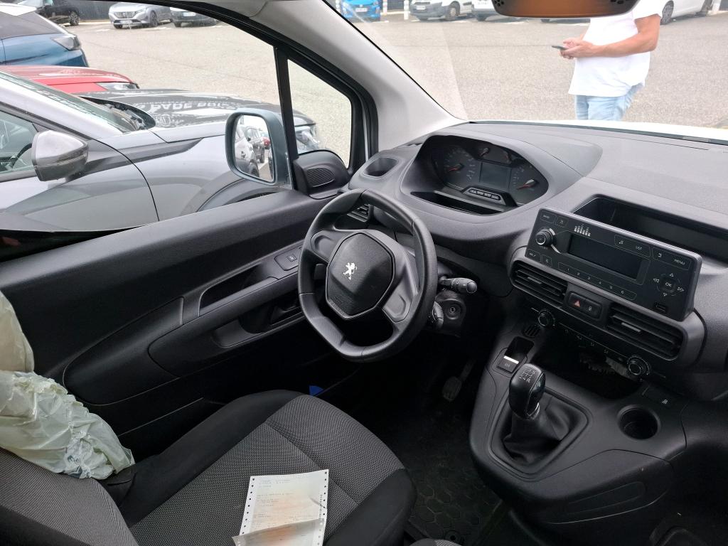 Peugeot PARTNER FOURGON STANDARD 650 KG BLUEHDI 75 BVM5 PREMIUM 2019