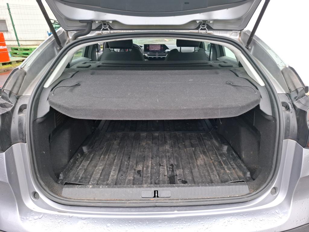 Citroen C4 SOCIETE BLUEHDI 130 S&S EAT8 FEEL NAV BUSINESS R 2022