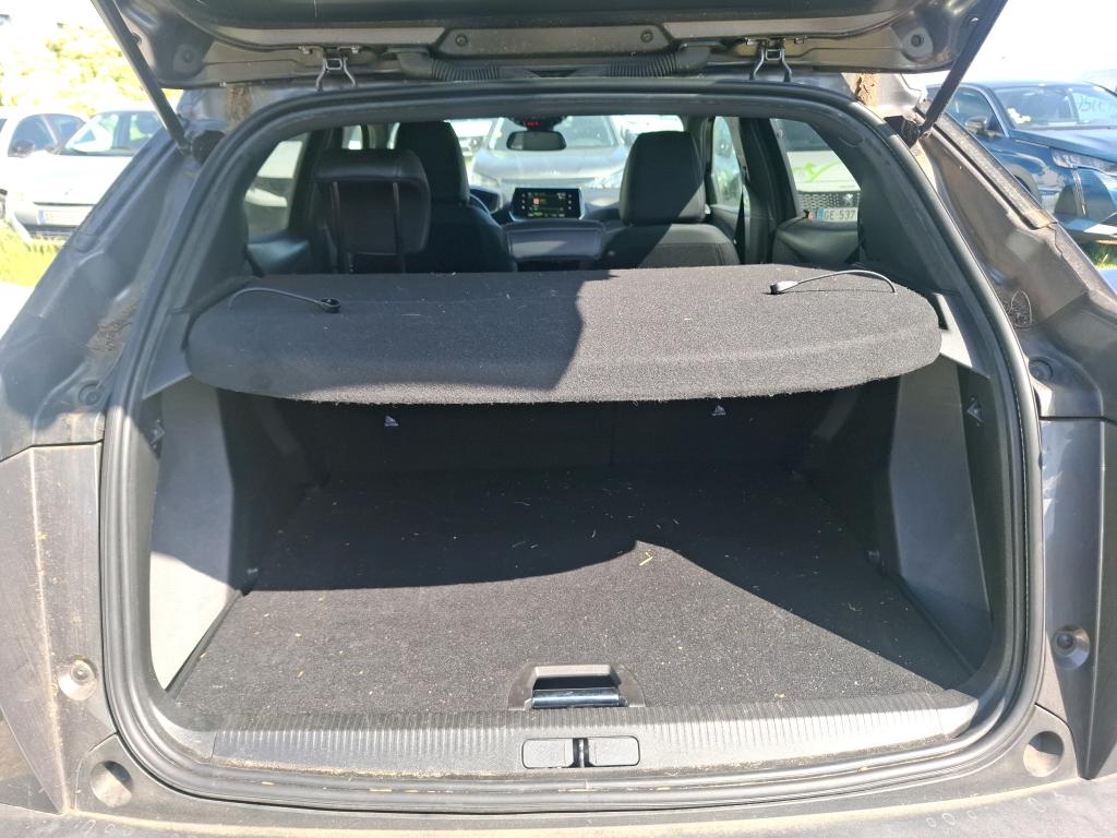 Peugeot 2008 BlueHDi 130 S&S EAT8 Allure Pack 2022