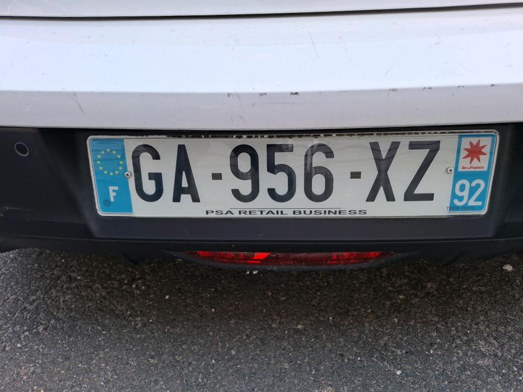 Peugeot 208 PURETECH 100 S&S EAT8 ACTIVE BUSINESS R 2021