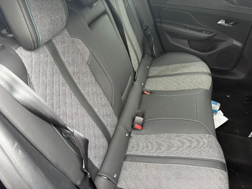 Foto Peugeot 408 12