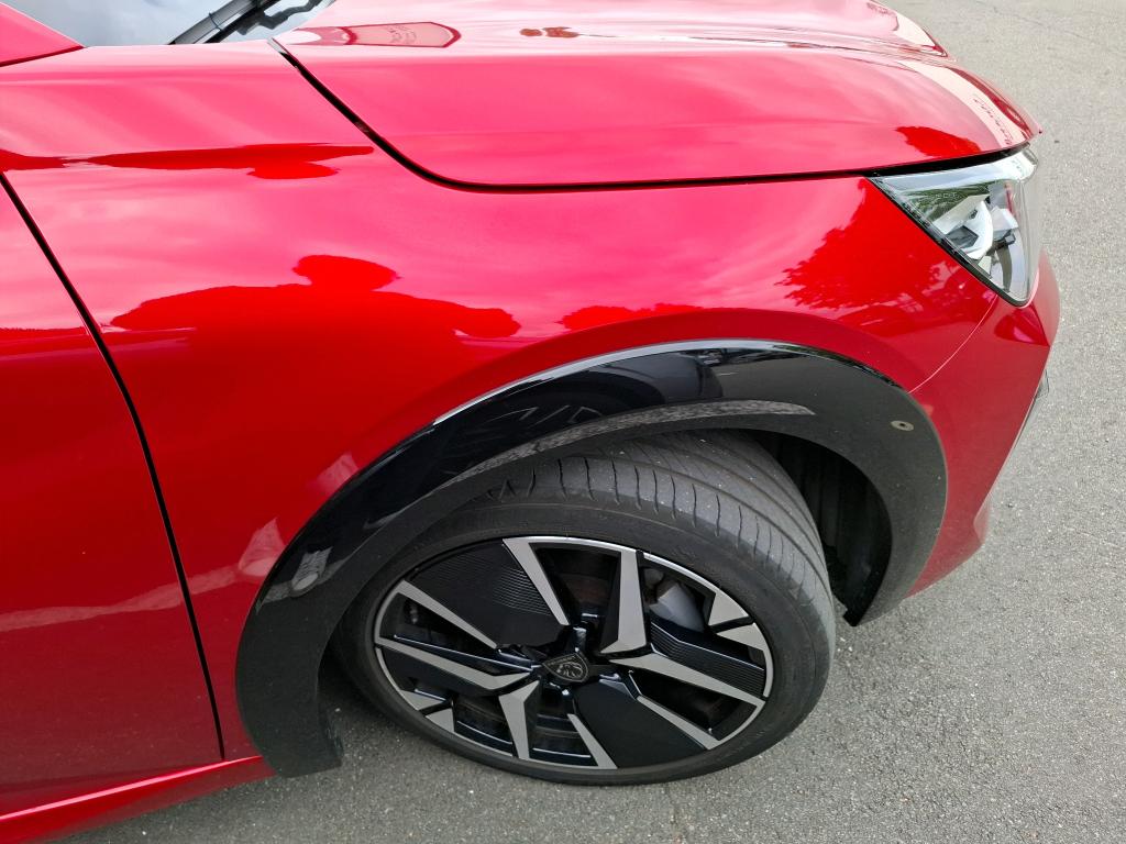 Peugeot 208 Hybrid 110 e-DCS6 GT 2025
