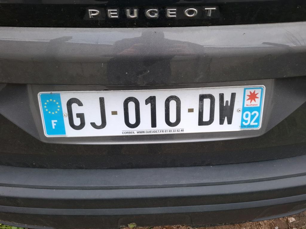 Peugeot 3008 BlueHDi 130ch S&S EAT8 Active Pack 2022