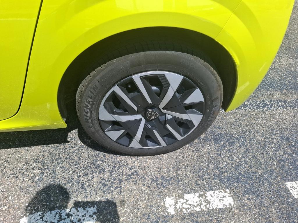 Peugeot 208 Hybrid 110 ch e-DCS6 Style 2025