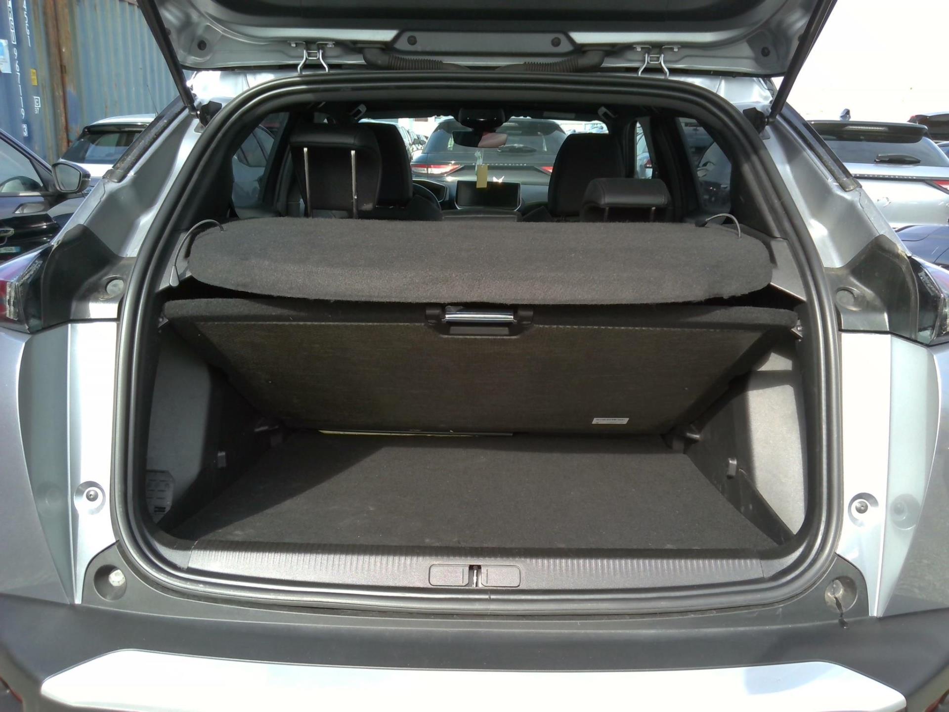 Peugeot 2008 BlueHDi 130 S&S EAT8 GT Pack 2022