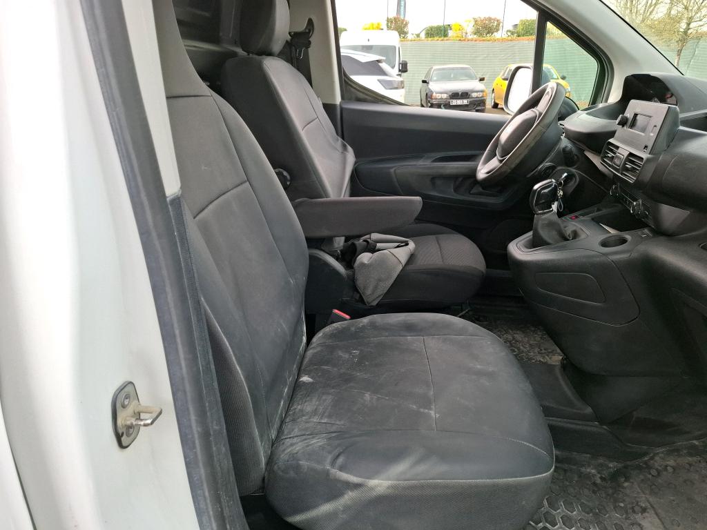 Peugeot PARTNER FOURGON STANDARD 650 KG BLUEHDI 100 S&S BVM5 PREMIUM 2021