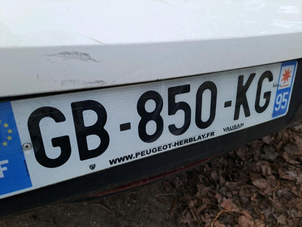 Peugeot 208 BLUEHDI 100 S&S BVM6 PREMIUM PACK 2021