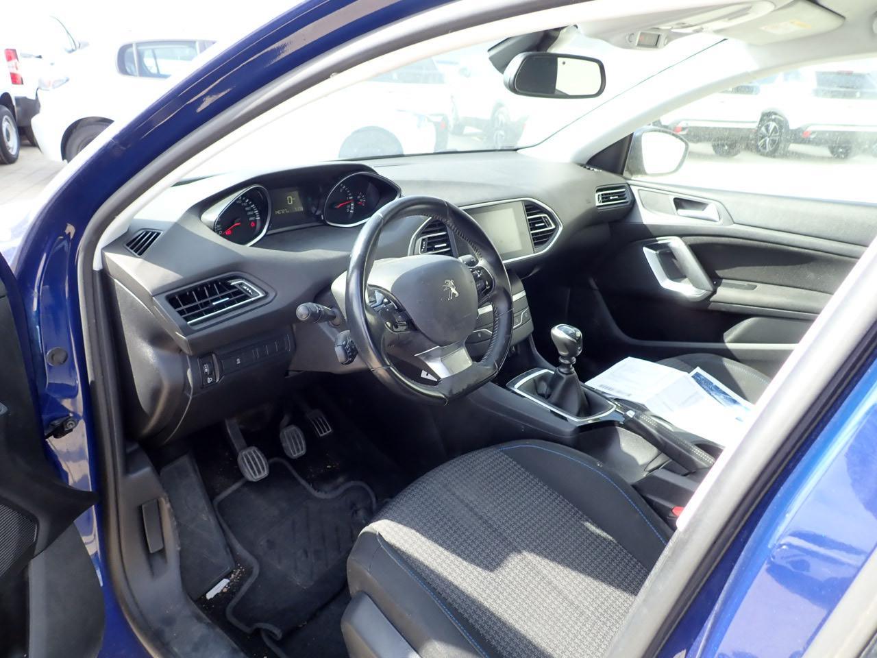 Foto Peugeot 308 5