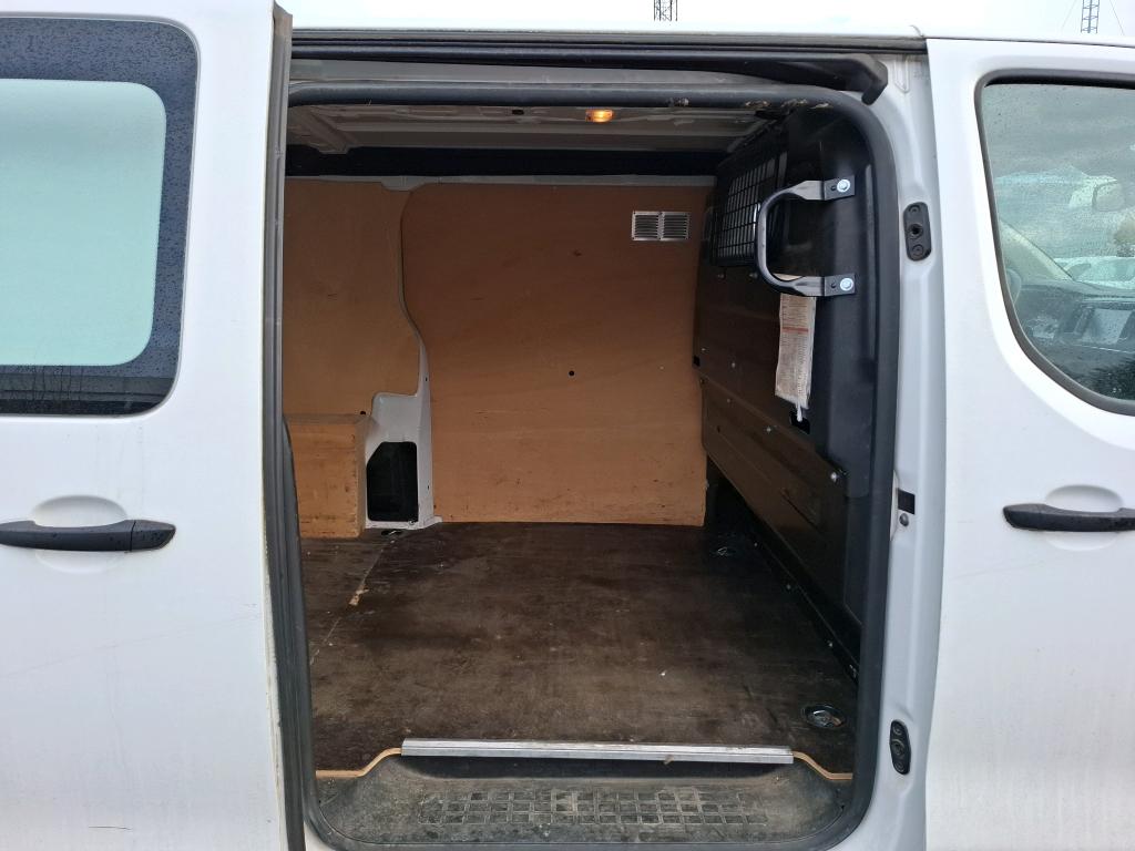 Peugeot EXPERT FGN TOLE STANDARD 2.0 BLUEHDI 120 S&S BVM6 PREMIUM 2018