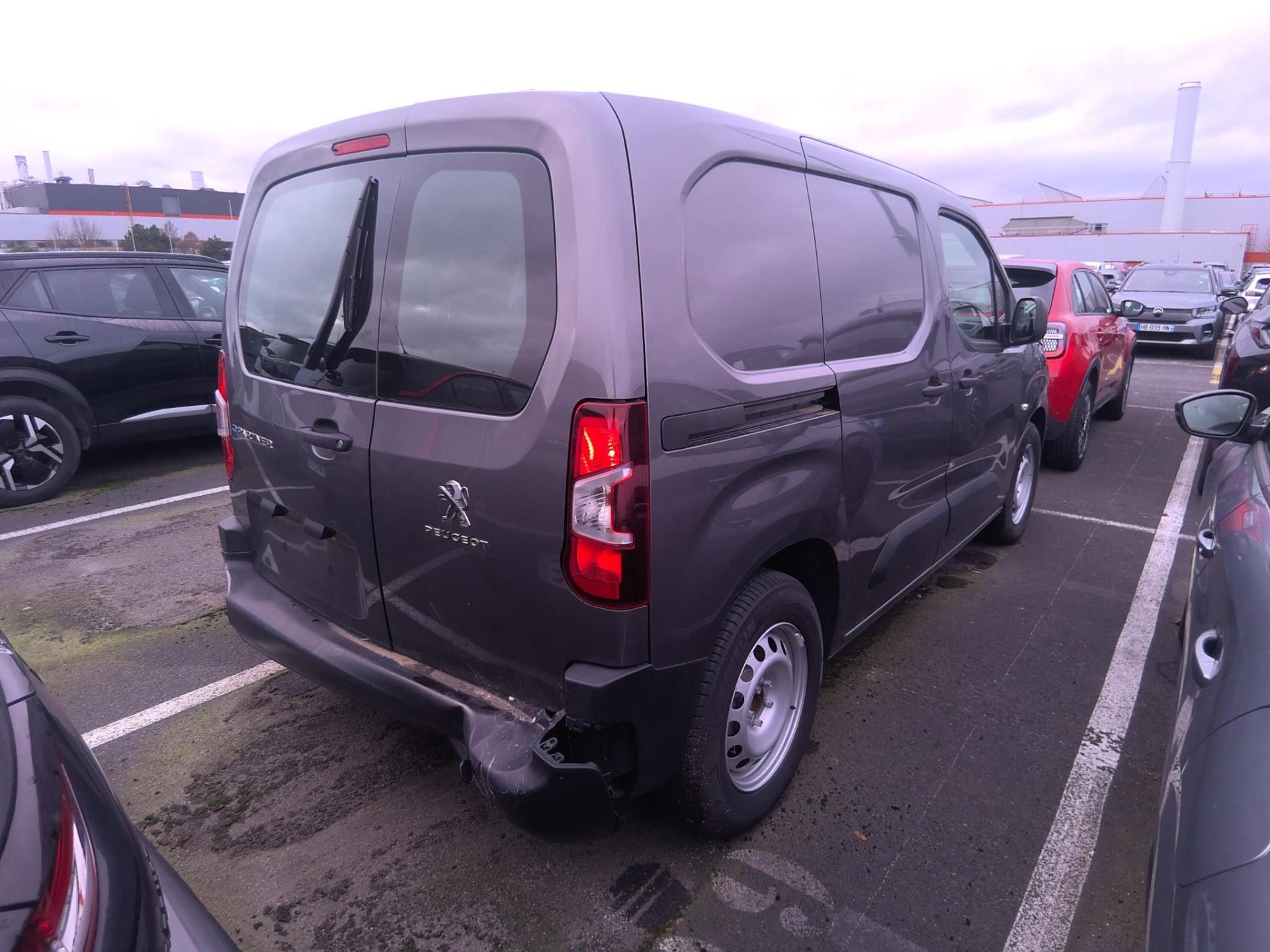 Peugeot E-PARTNER FOURGON M 800 KG 136 CH BATTERIE 50 KWH  2023