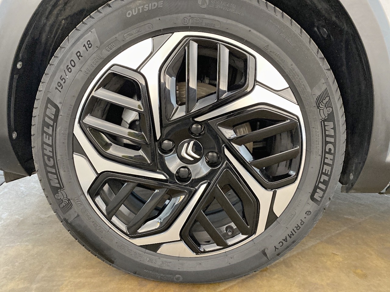 Citroen C4 X BlueHDi 130 S&S EAT8 Shine Pack 2023