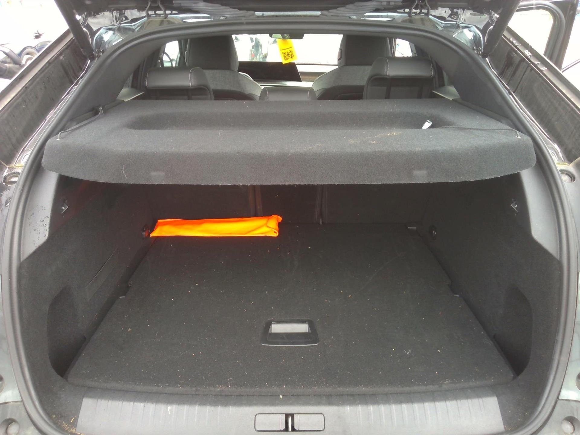 Peugeot 3008 Plug-in Hybrid 195 e-DCS7 GT 2025