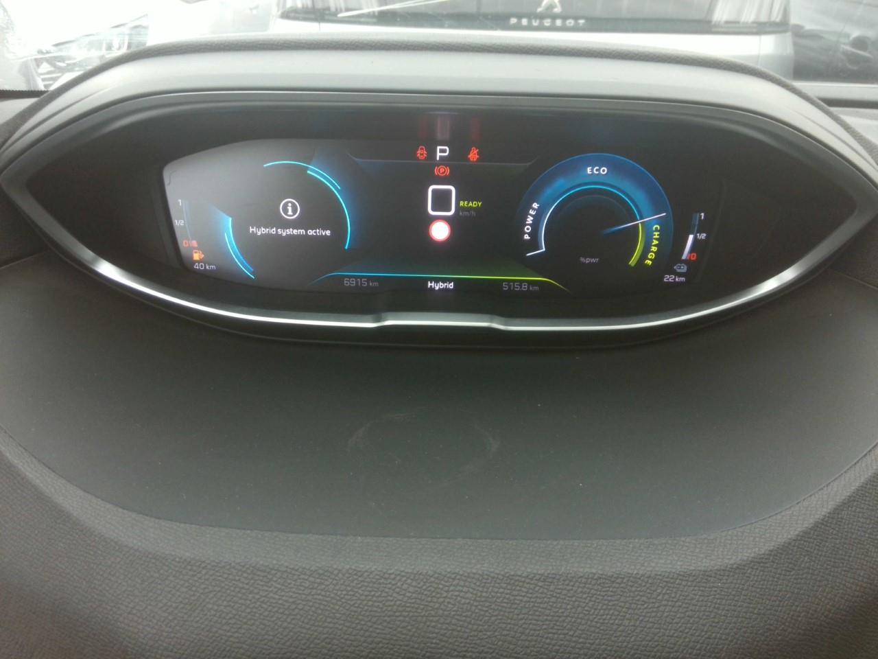 Foto Peugeot 3008 Hybrid 5