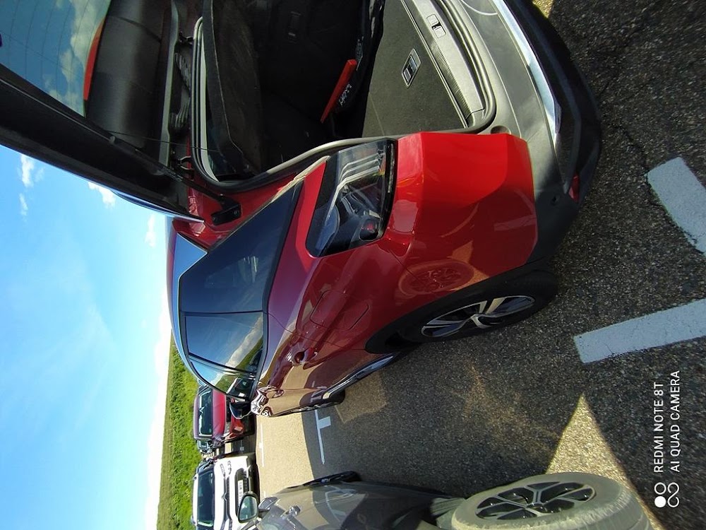 Foto Peugeot 3008 Hybrid 8