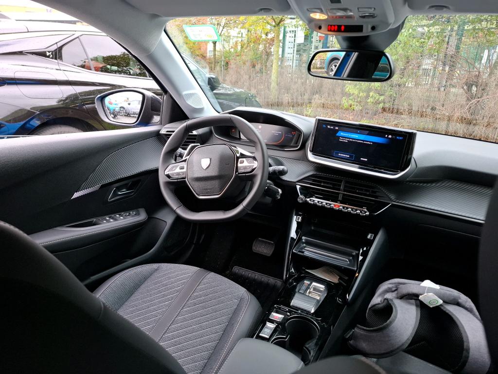 Peugeot 208 Hybrid 136 e-DCS6 Allure 2025