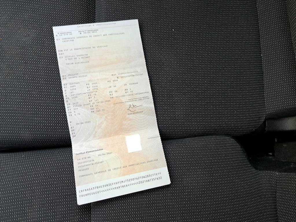 Peugeot PARTNER FOURGON STANDARD 650 KG BLUEHDI 100 S&S BVM5 ASPHALT 2021