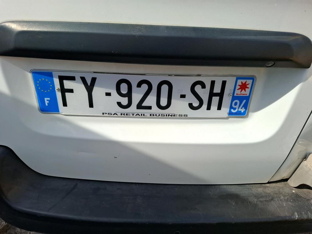 Peugeot EXPERT FGN TOLE STANDARD 2.0 BLUEHDI 120 S&S BVM6 ASPHALT 2021