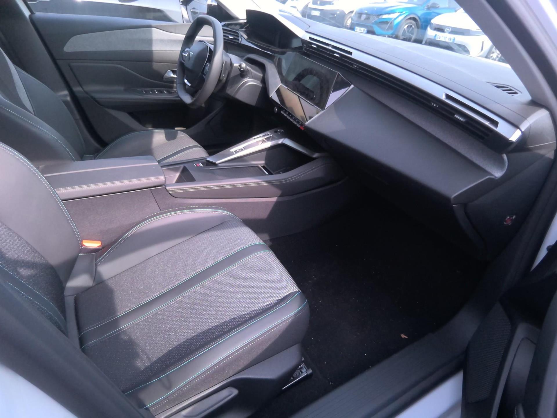 Peugeot 308 Plug-in Hybrid 195 ch e-DCS7 Allure 2024