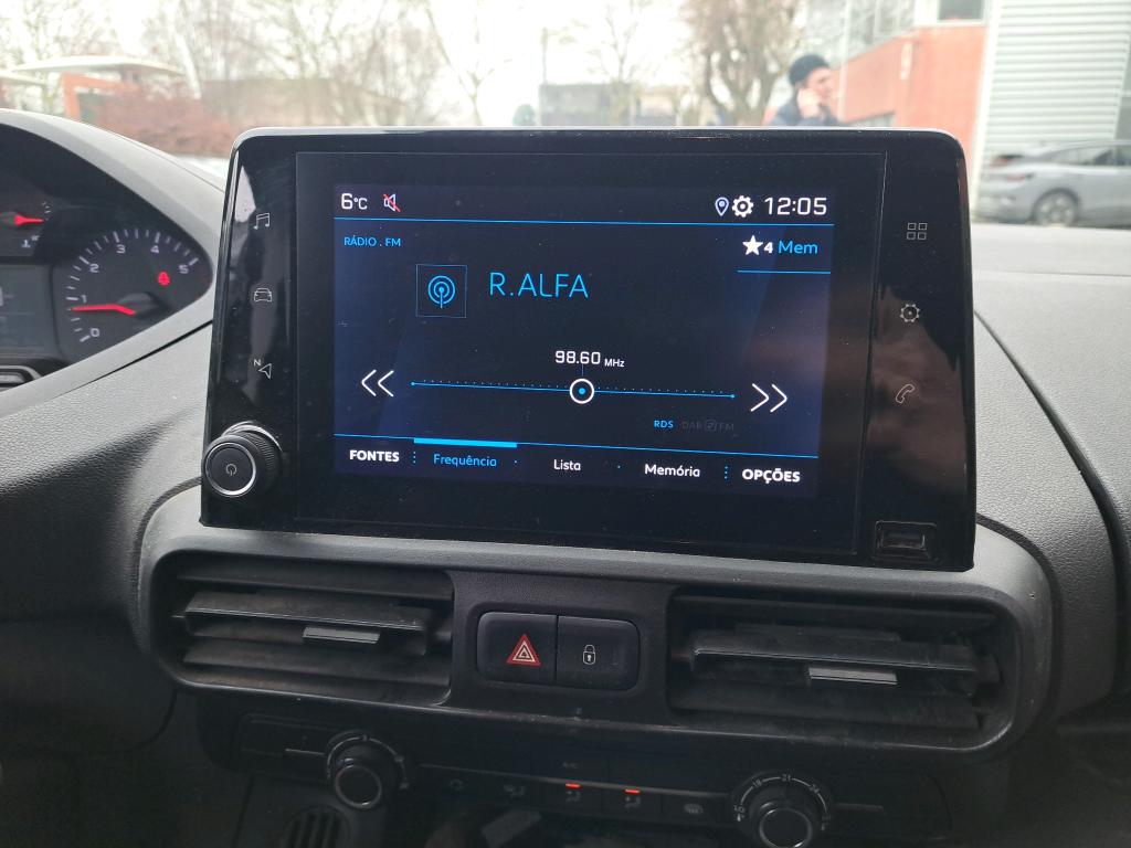 Peugeot PARTNER FOURGON STANDARD 650 KG BLUEHDI 100 S&S BVM5 PREMIUM 2020