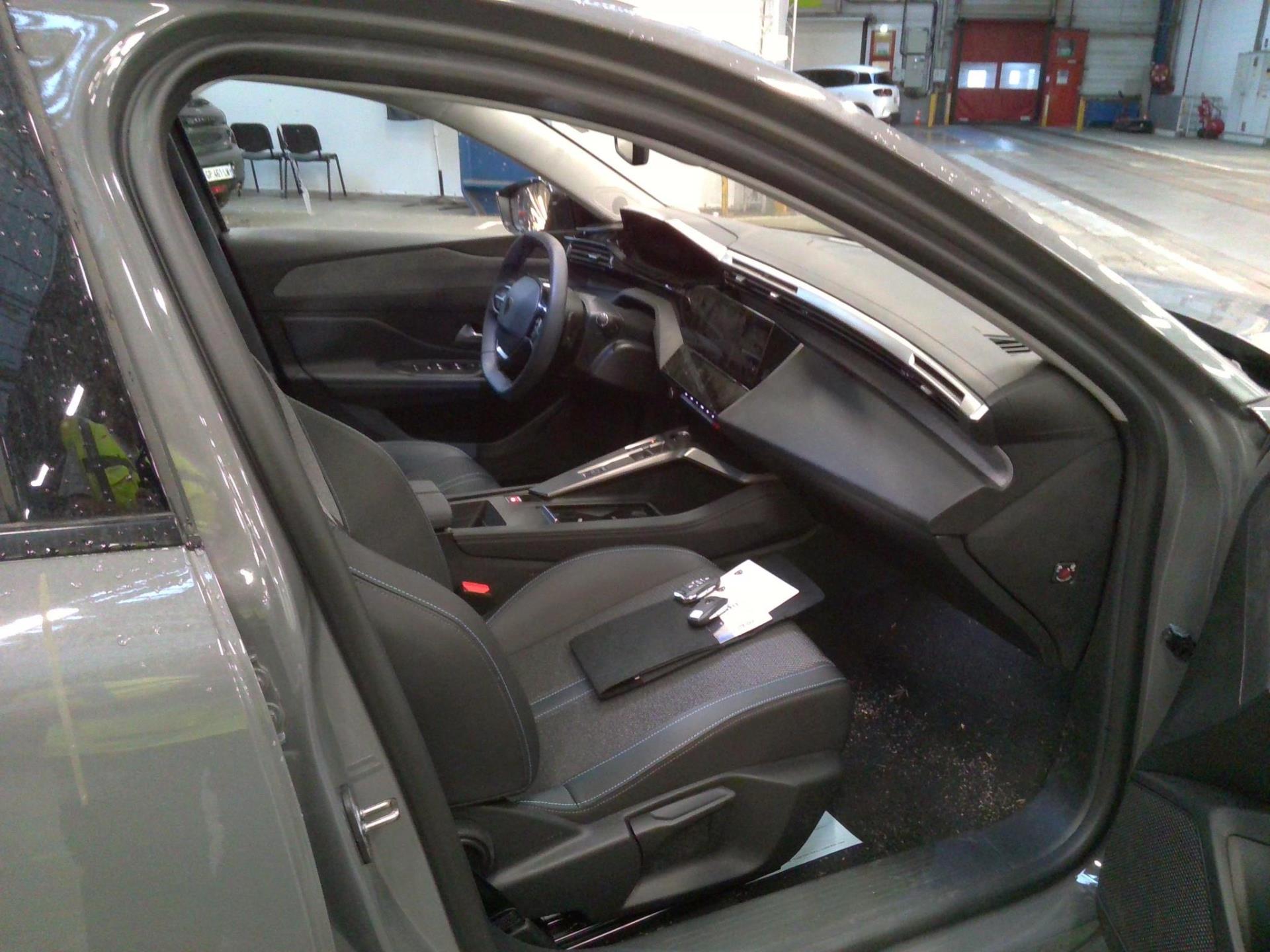 Peugeot 308 PHEV 180 e-EAT8 Allure 2024
