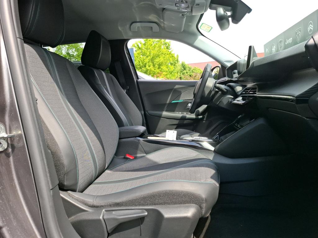 Peugeot 2008 PureTech 130 S&S EAT8 Allure Pack 2022