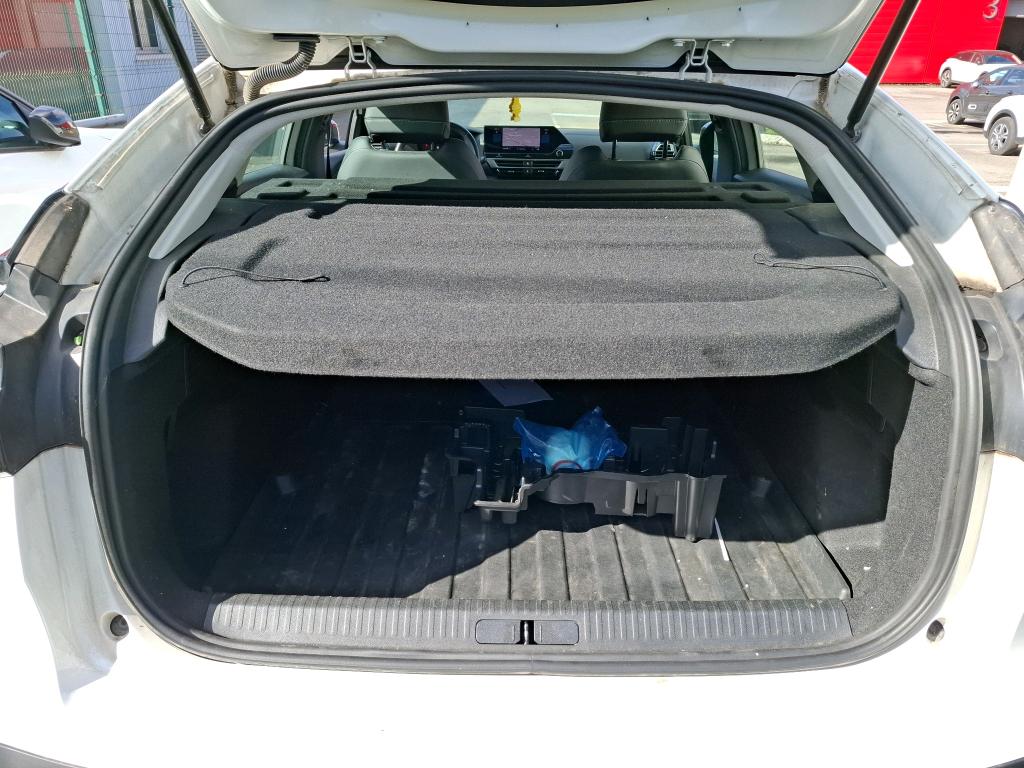 Citroen C4 SOCIETE PURE TECH 130 S&S EAT8 FEEL NAV BUSINESS R 2022