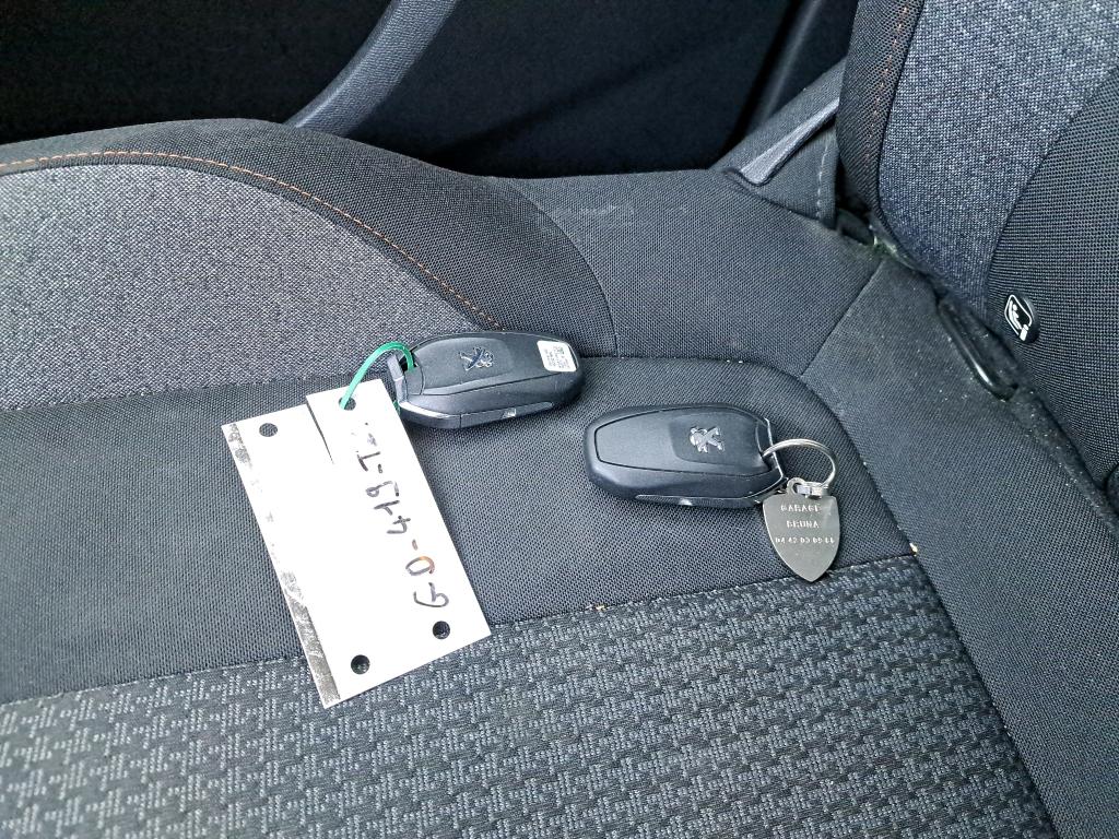 Peugeot 3008 BlueHDi 130ch S&S EAT8 Active Pack 2021