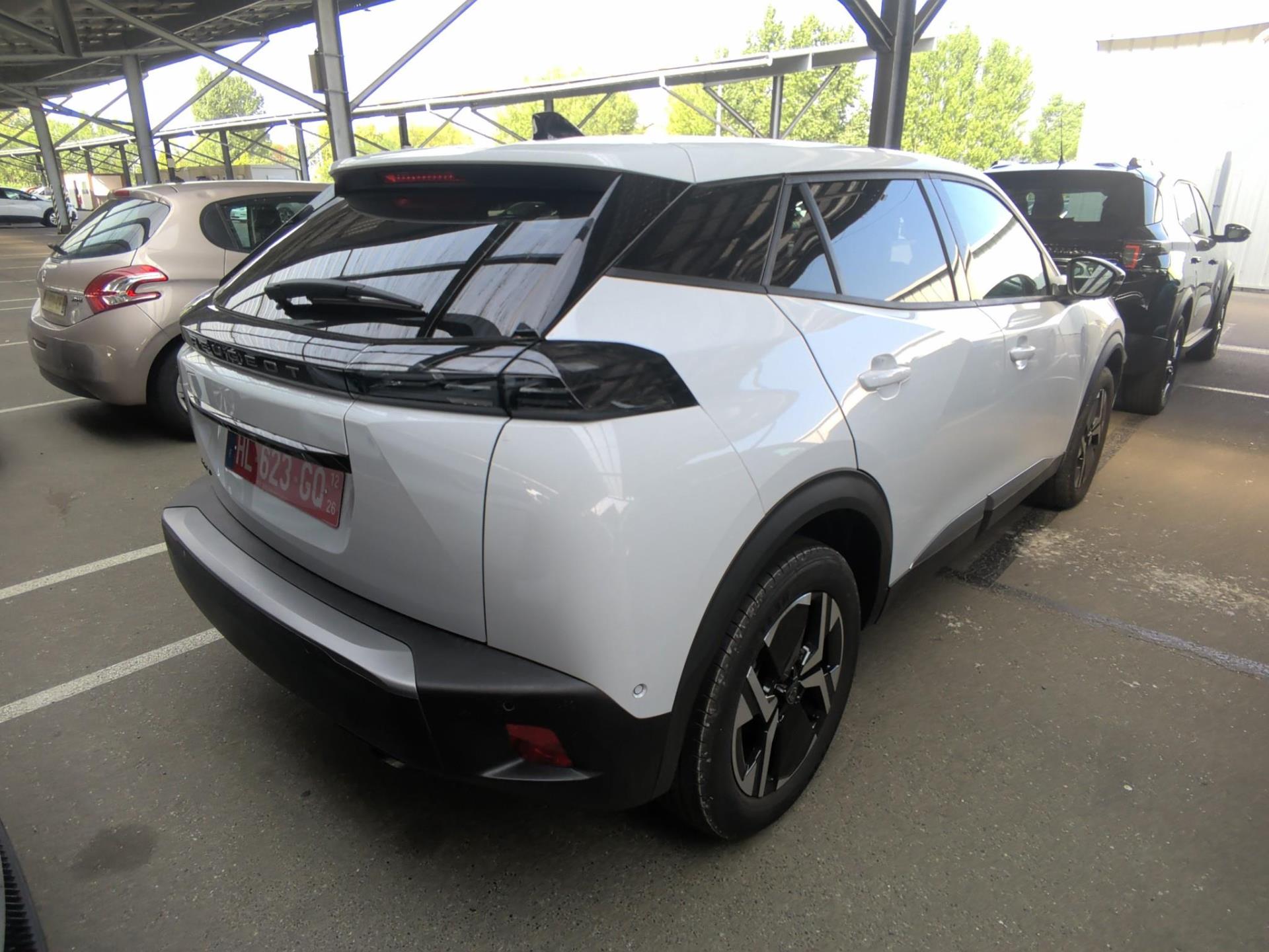 Peugeot 2008 Turbo 100 ch BVM6 Allure 2026