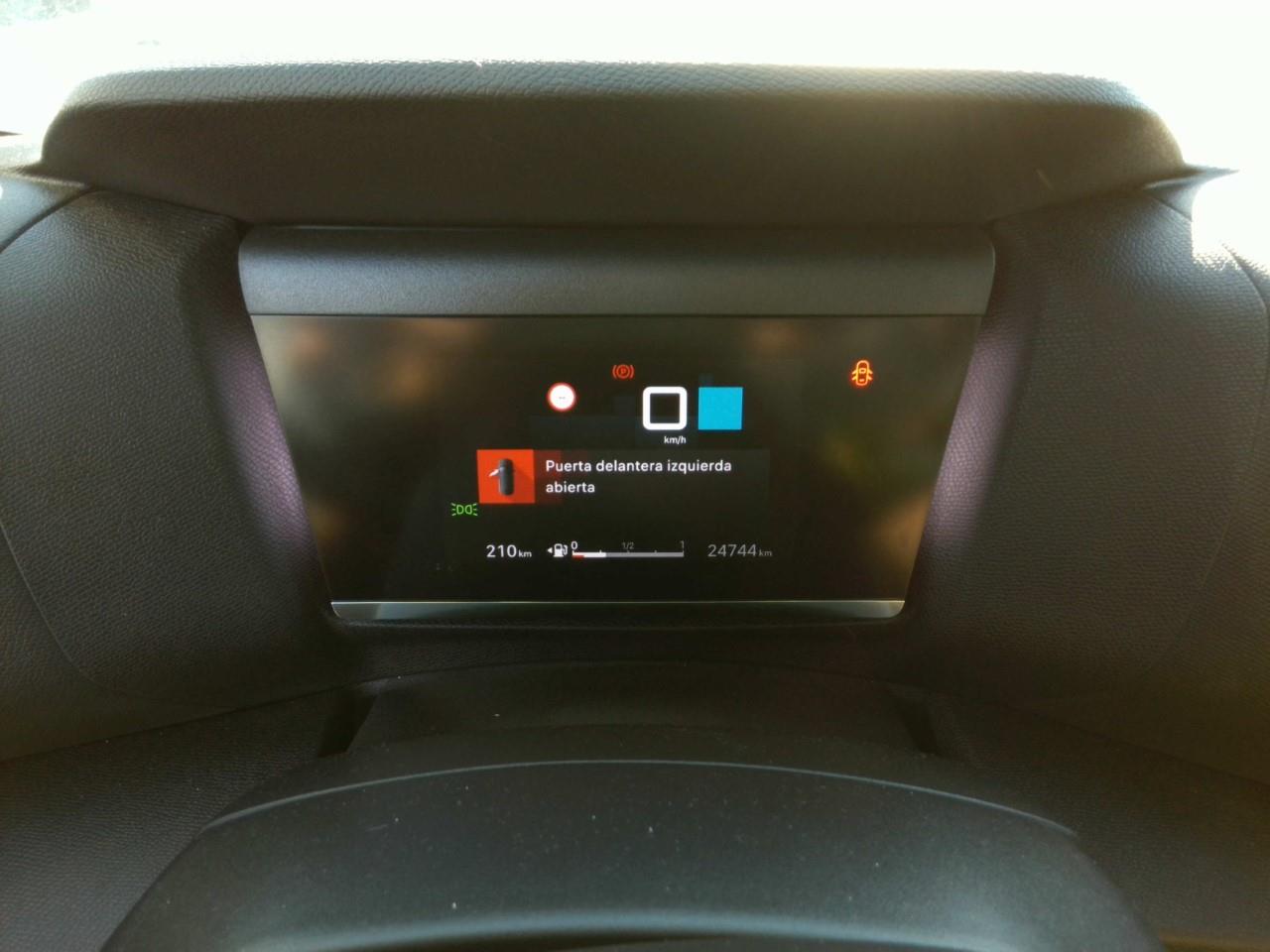 Foto Citroën C4 X 9