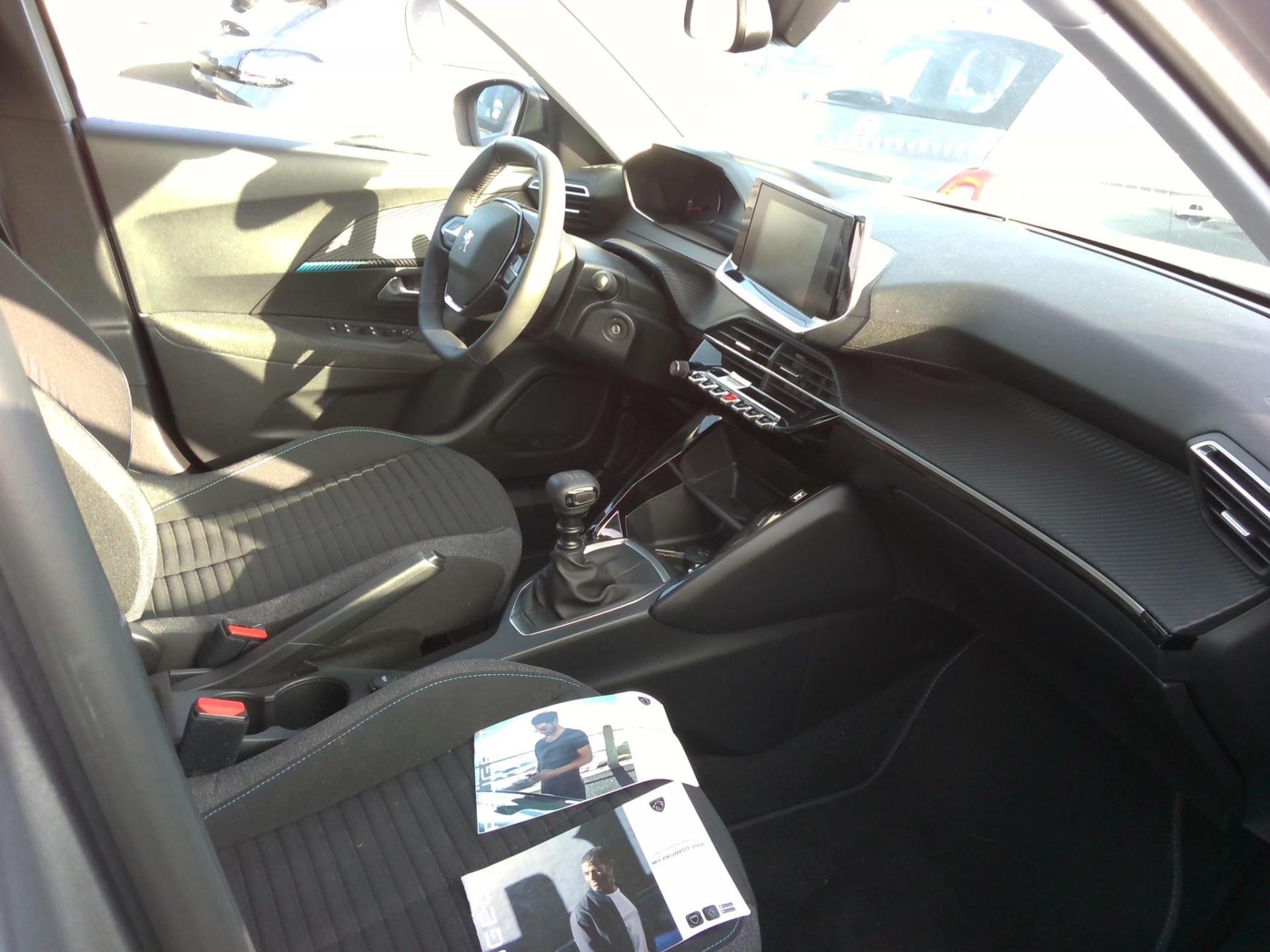 Peugeot 2008 PureTech 100 S&S BVM6 Style 2022