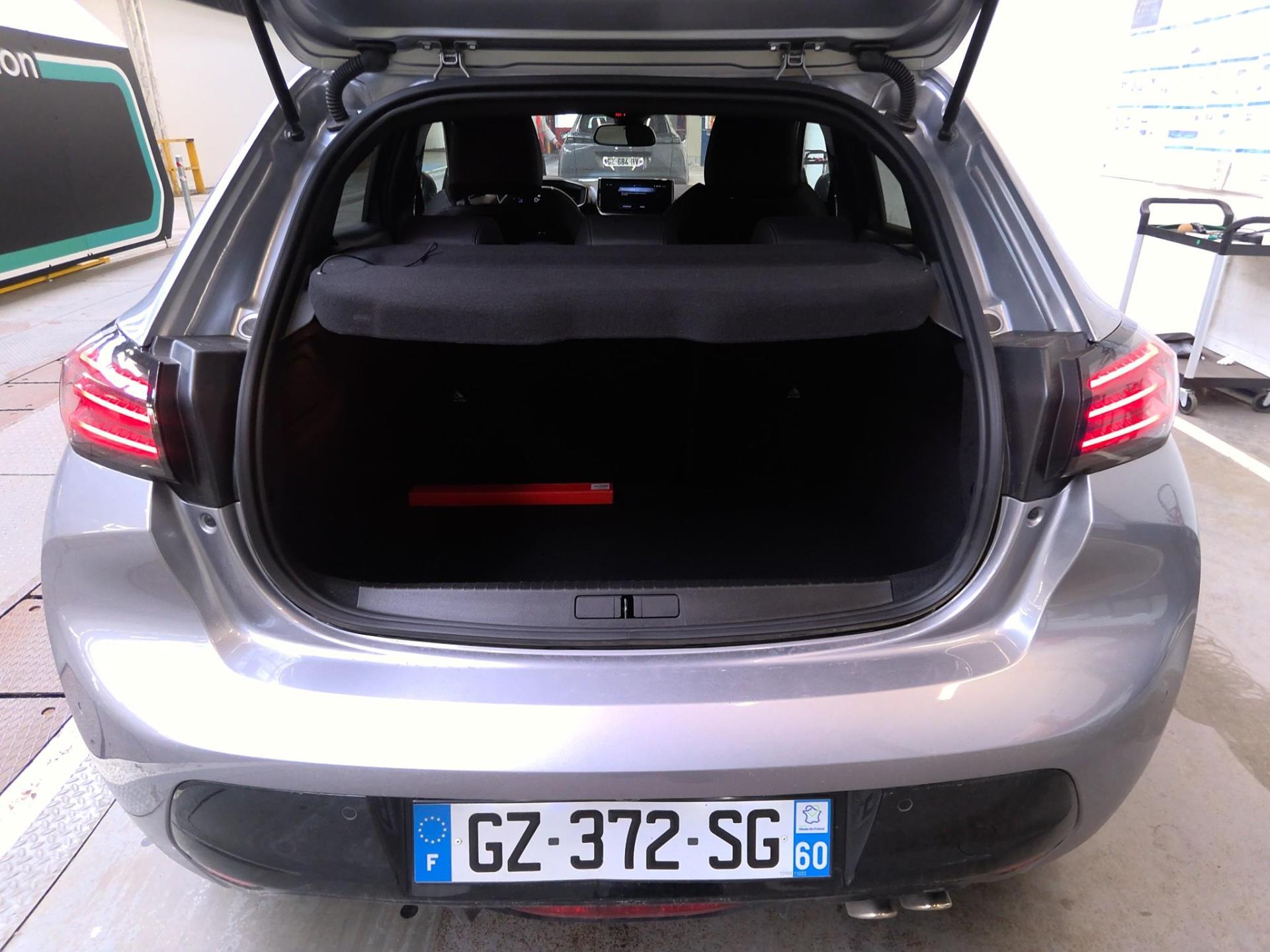Peugeot 208 Hybrid 136 e-DCS6 GT 2024