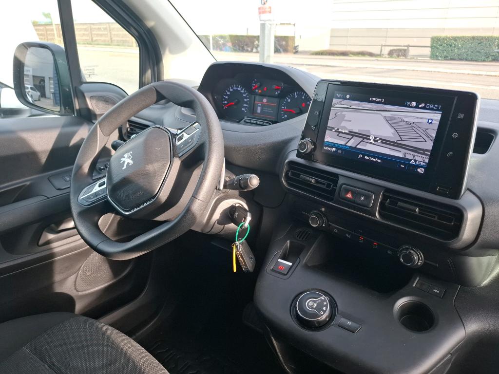 Peugeot PARTNER FOURGON STANDARD 650 KG BLUEHDI 130 S&S EAT8 ASPHALT 2022