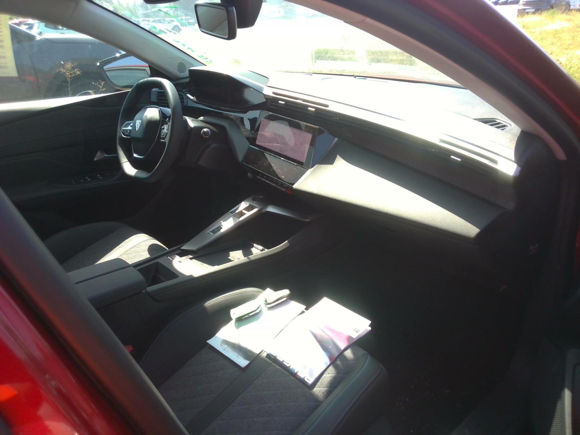 Peugeot 408 Hybrid 136 e-DCS6 Allure 2024